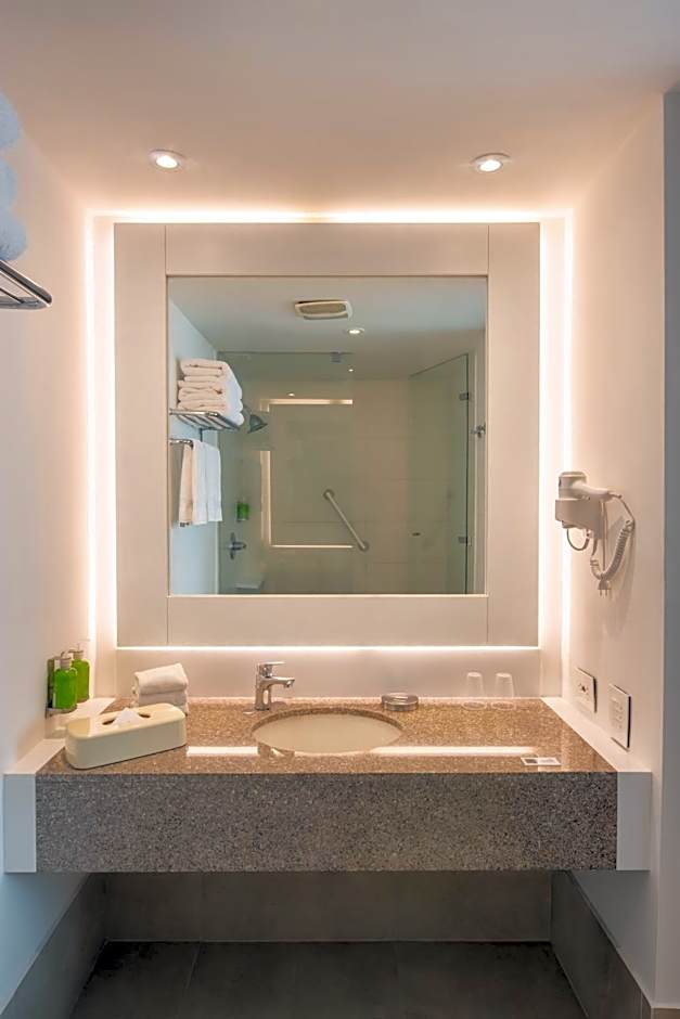 Hotel Holiday Inn Express & Suites Medellin By IHG