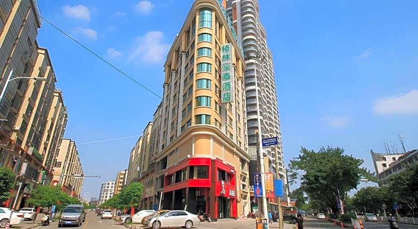 GreenTree Inn Jieyang North Linjiang Road Express Hotel