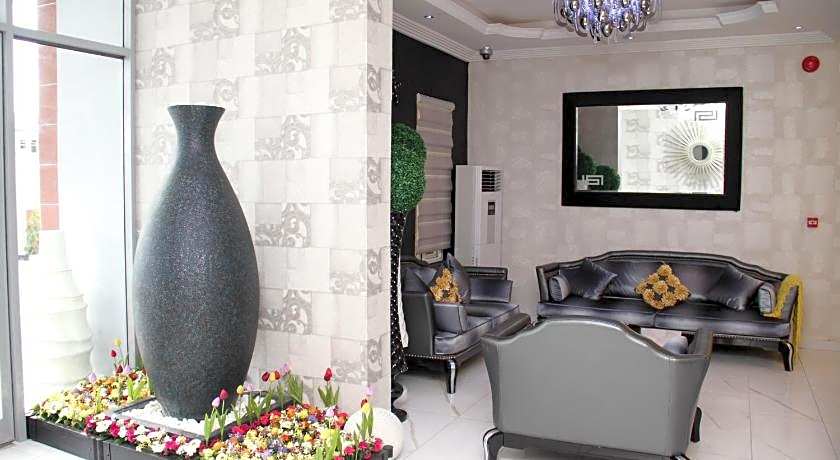 Palazzo Dumont Hotel