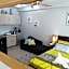 Mak'z Condo Place