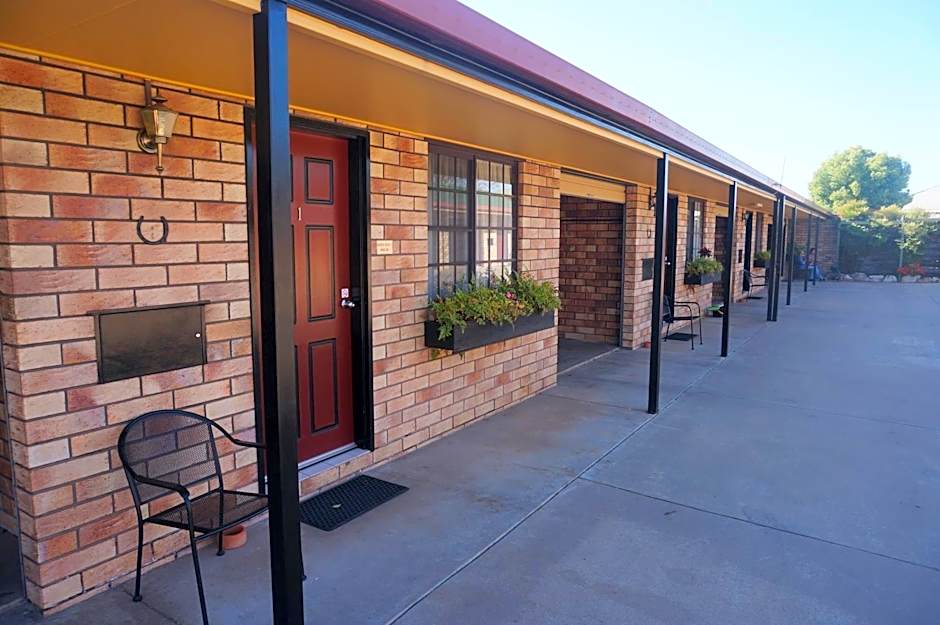 Miles Outback Motel