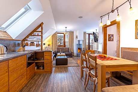 Two Bedroom Deluxe Apartment with Mountain View in Residence Building