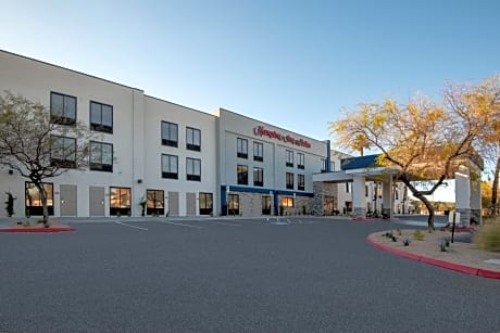 Hampton Inn & Suites Las Vegas-Henderson