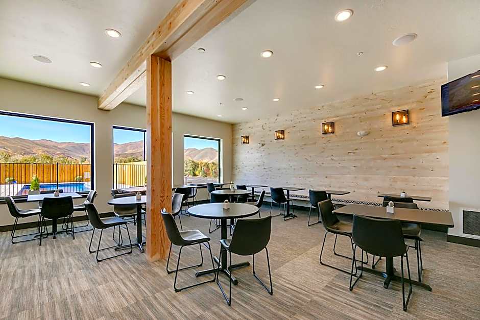 Silver Creek Hotel