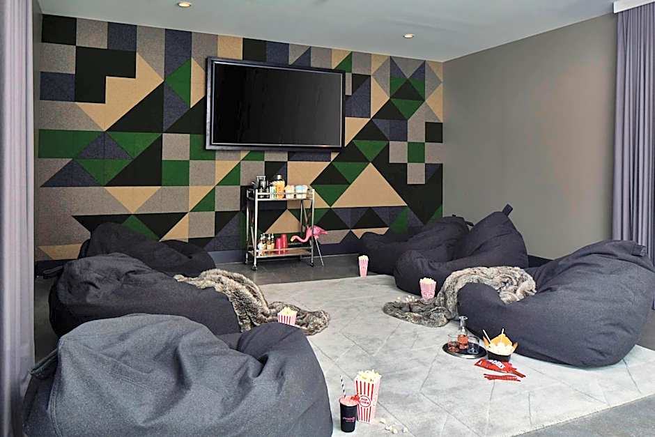 Moxy by Marriott Chattanooga Downtown