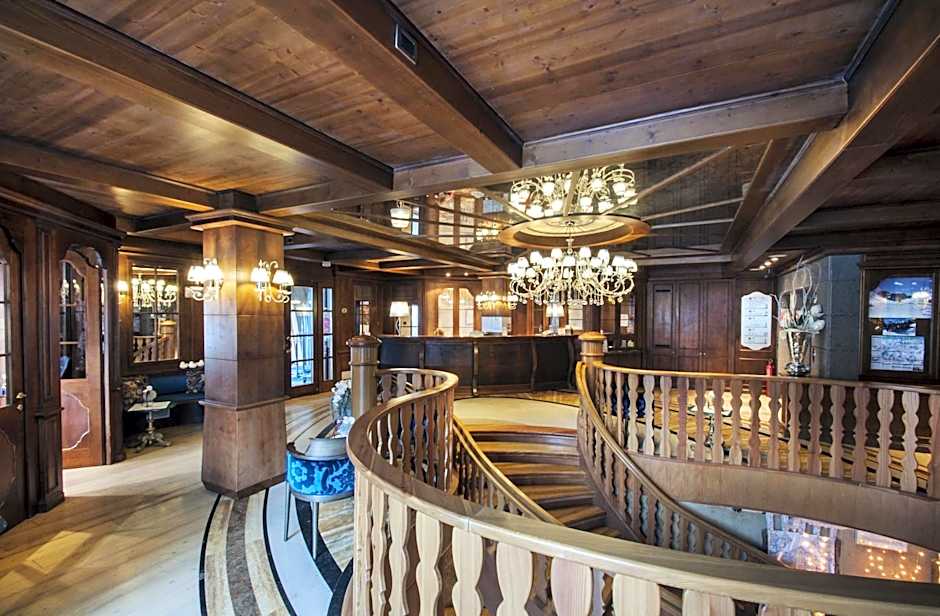 Cristal Palace Hotel