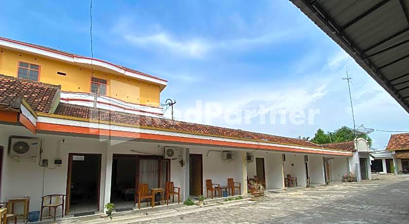 Hotel Kurnia @ Jln Pemuda Blora RedPartner