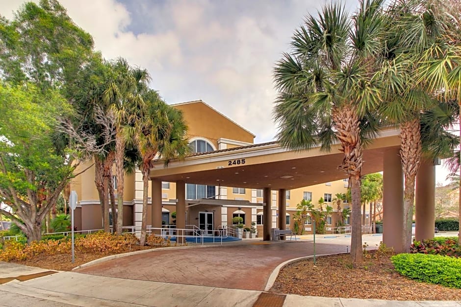 Holiday Inn Express West Palm Beach Metrocentre By IHG