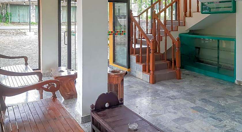 RedDoorz @ Hotel Kumala Pelabuhanratu