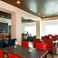 Holiday Inn Express Hotel & Suites New Boston