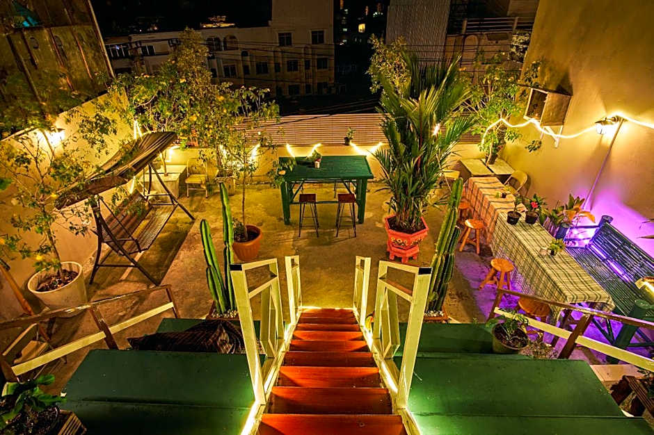 Happiness Community Wake & Bake Hostel – Pattaya, DC