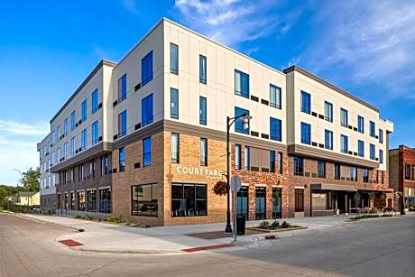Courtyard by Marriott Owatonna Downtown