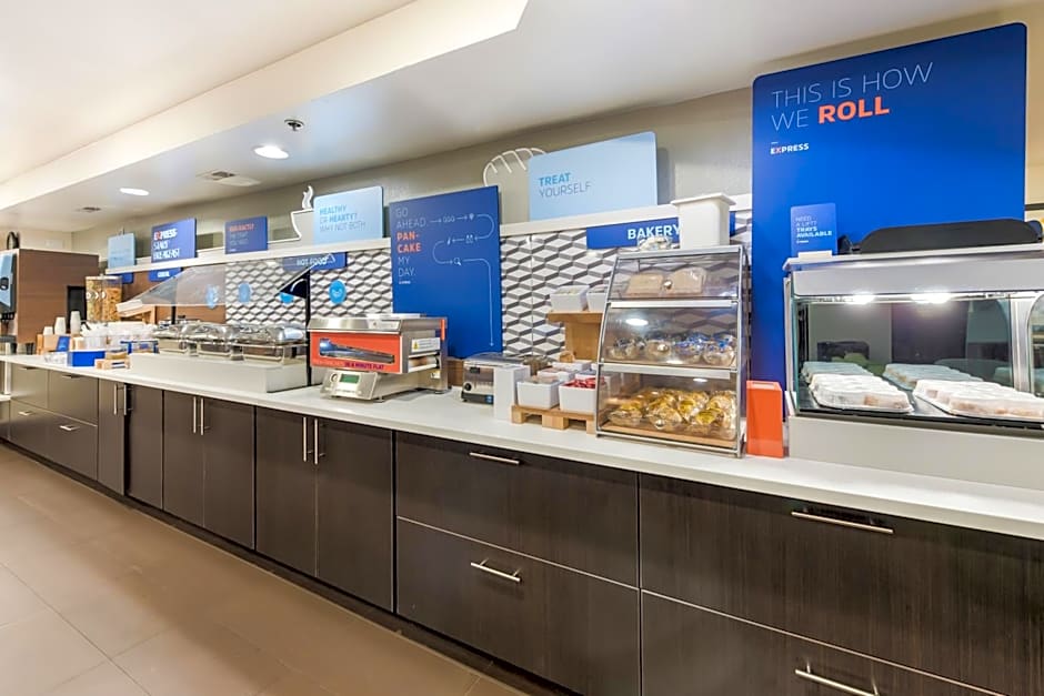 Holiday Inn Express London-I-70 By IHG
