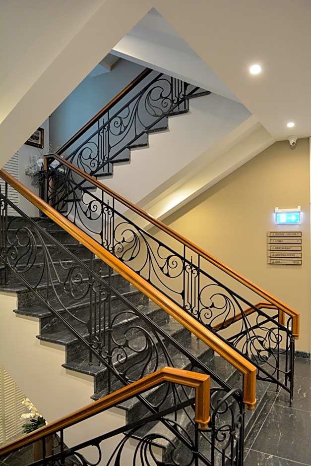 VIZUALIZA Residence Hotel by HMG