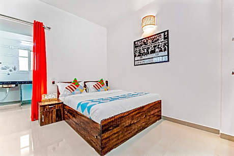 OYO Home 78002 Elegant Rk Fursungi