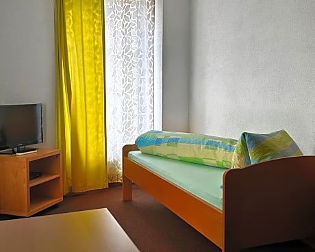 Single Room with Shared Shower and Toilet