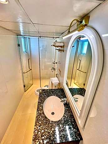 Luxury Quadruple Room