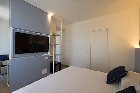 King Room with Spa Bath