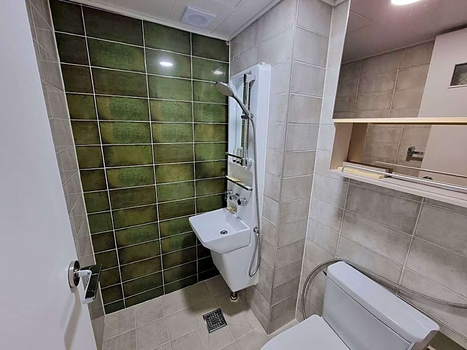 Bluehum Guesthouse