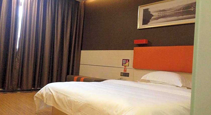 7 Days Premium Yunfu Xinxing Coach Terminal Branch