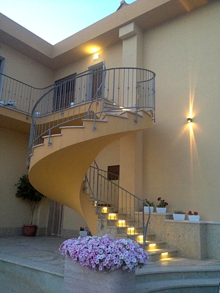 Orange Paradise Bed & Breakfast – Custonaci, CA
