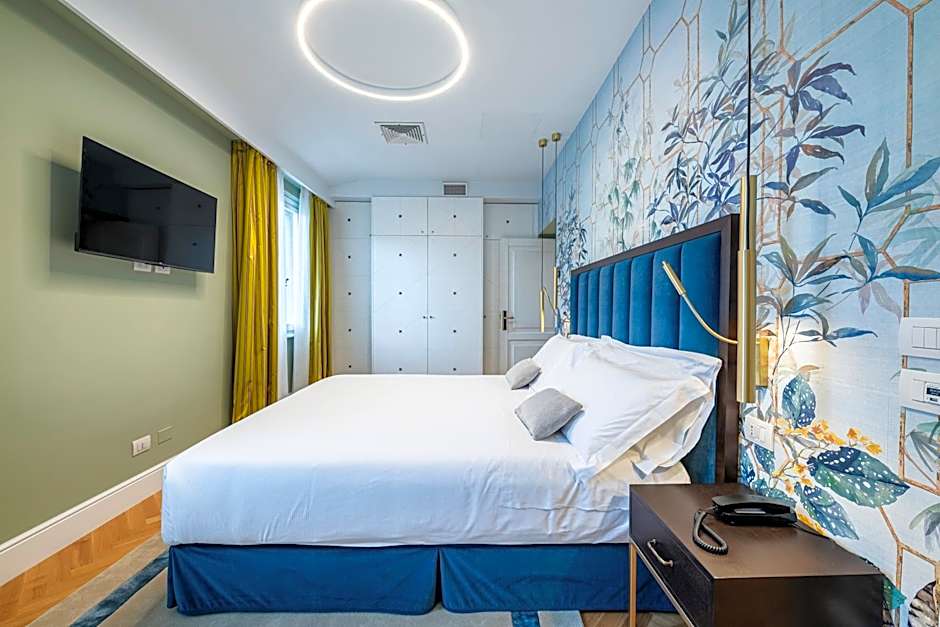 Glimpse Hotel