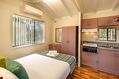Studio Cabin - Pet Friendly