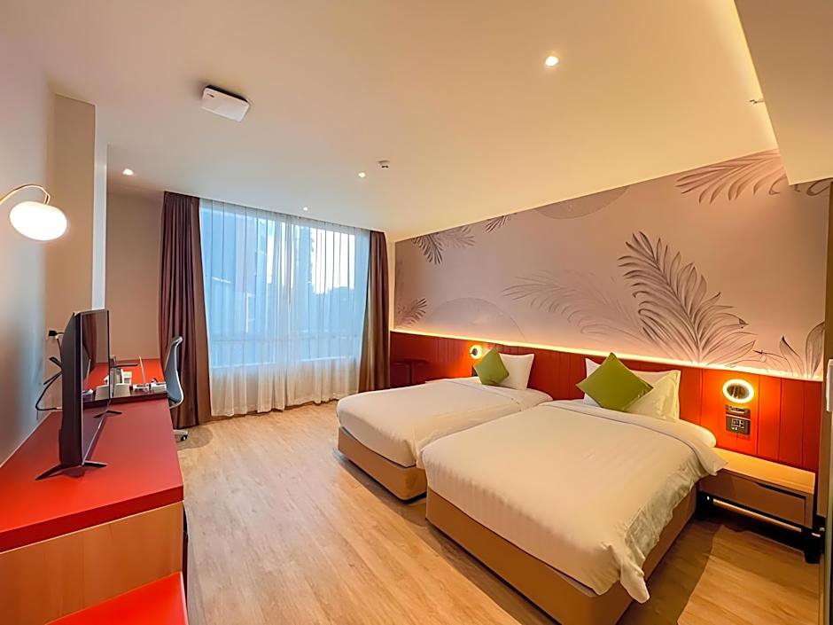 Buri Sriphu Hotel