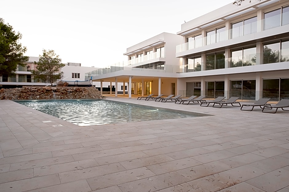 Petit Sagitario ( Only Adults )