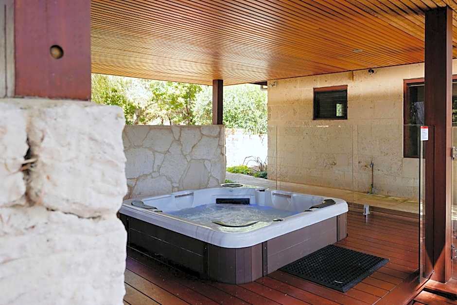 Losari Retreat