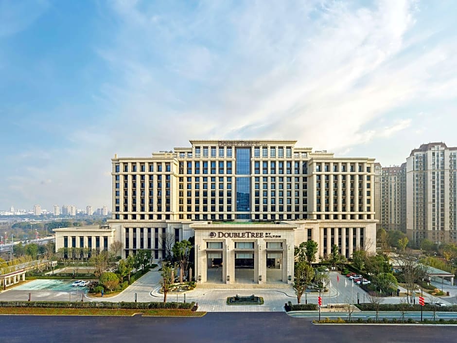DoubleTree by Hilton Quzhou
