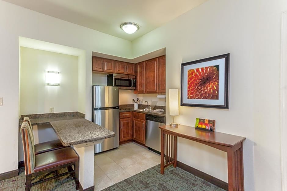 Staybridge Suites North Brunswick By IHG