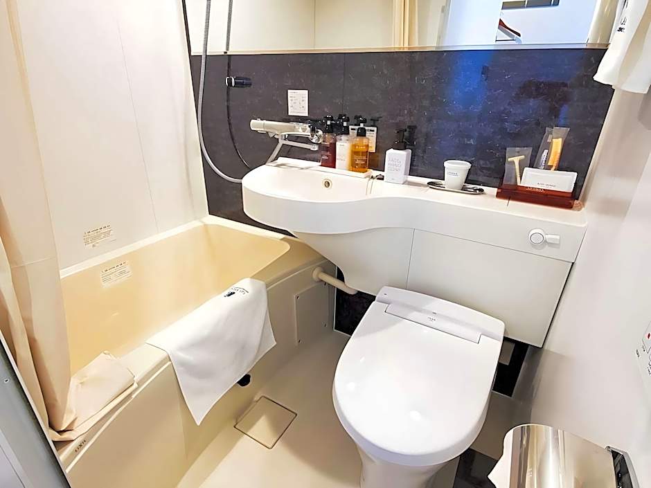 Hotel Livemax Chiba Soga-Ekimae