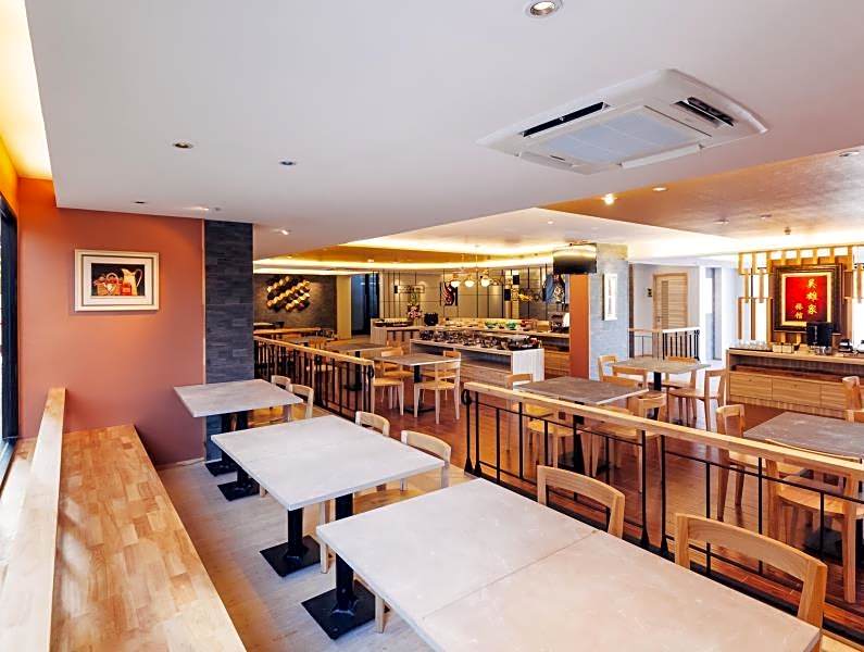 Baron Residence Bangkok