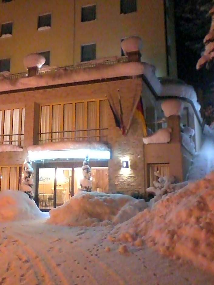 Hotel Miravalle 2000