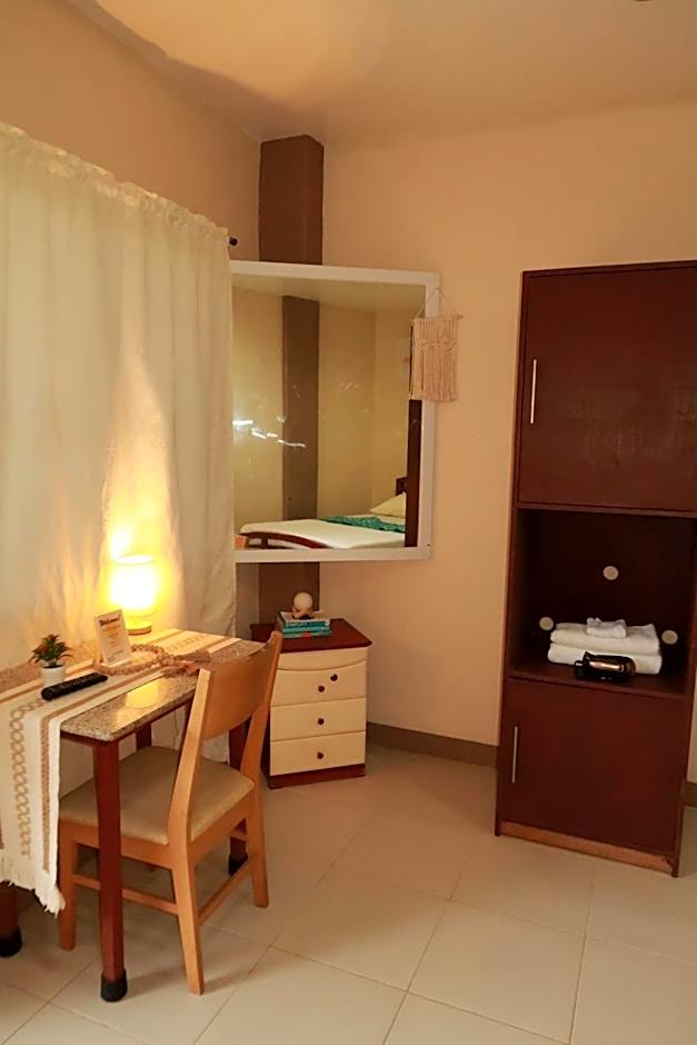 Jo-Cris Apartelle