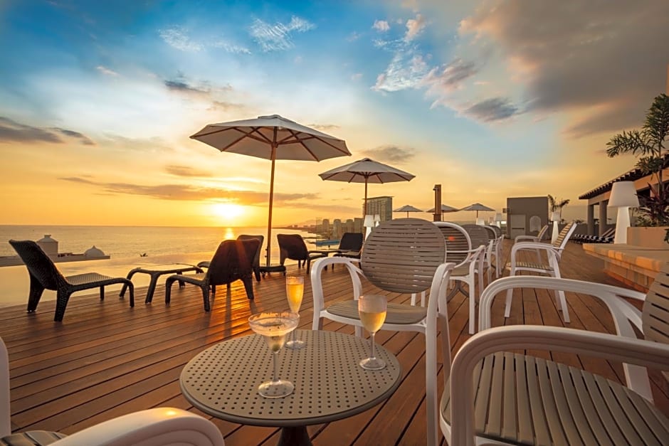 Crown Paradise Golden All Inclusive Adults Only