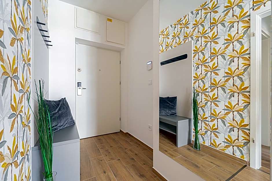 WestSide Garden Apartments by FirstHost