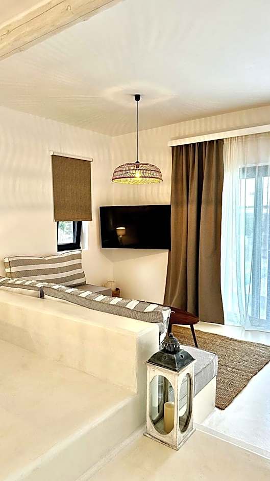 Myconian Theros Luxury Suites