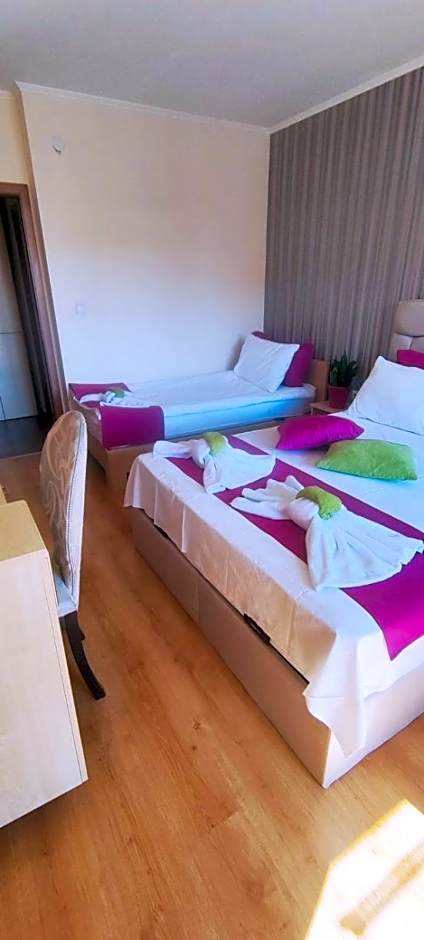 Cedar Lodge 3/4 Apartment Paradise