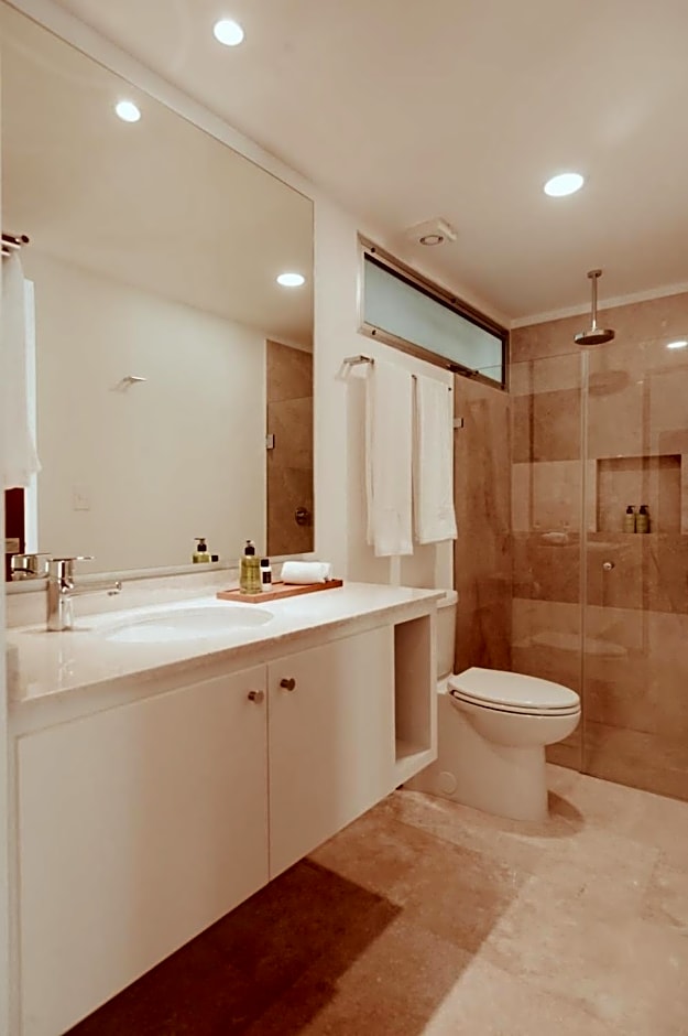 Antera Hotel & Residences