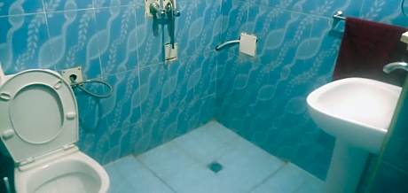 Double or Twin Room with Private Bathroom