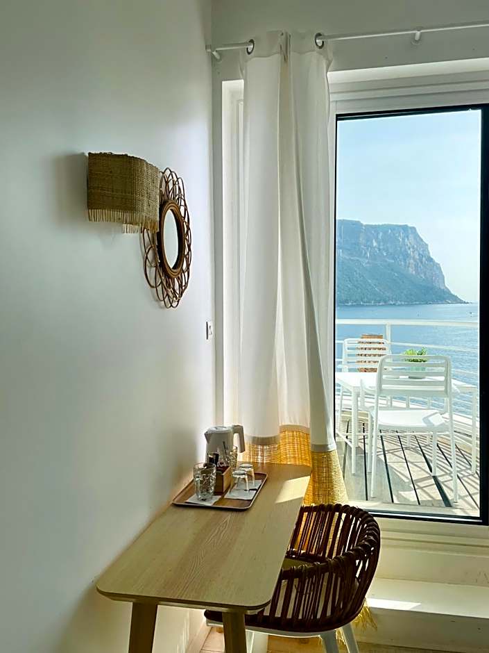 Hotel de La Plage - Mahogany