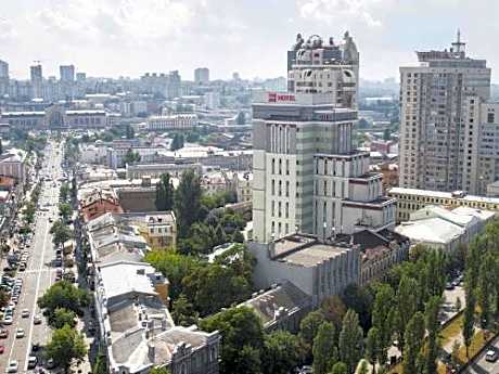 ibis Kyiv City Center