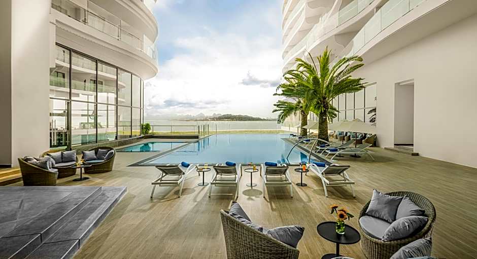 Citadines Marina Halong