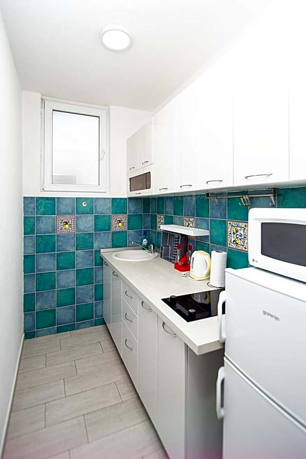 Apartments AriaSana-5m from the beach