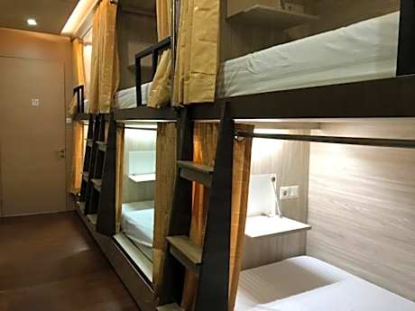 the Colour Hostel