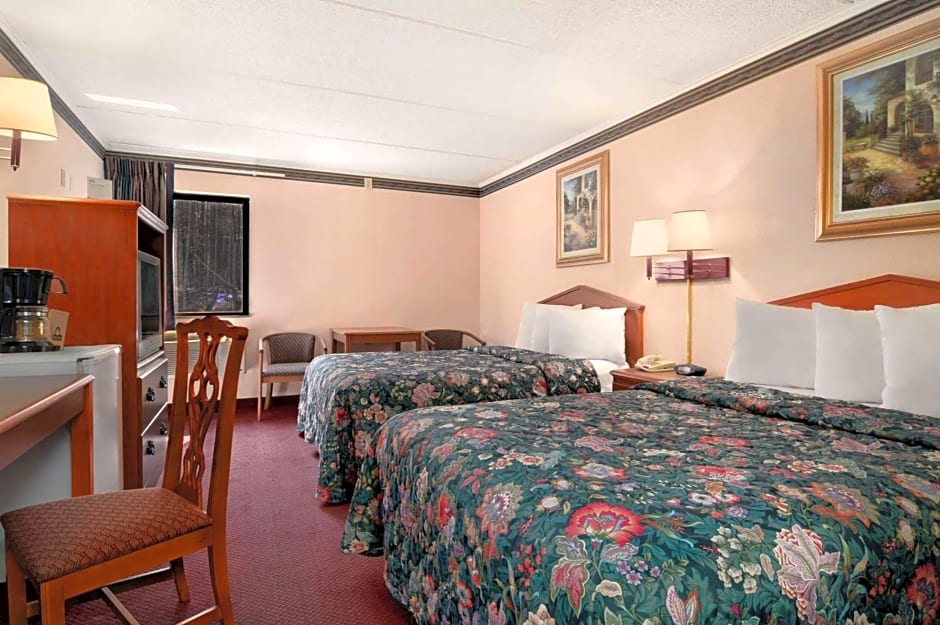 Days Inn by Wyndham Espanola