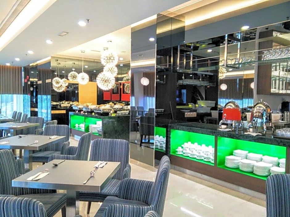 Greens Hotel & Suites