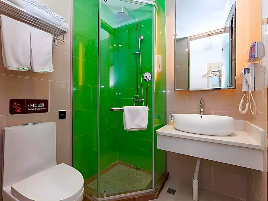 GreenTree Inn Yichang Wanda Binjiang